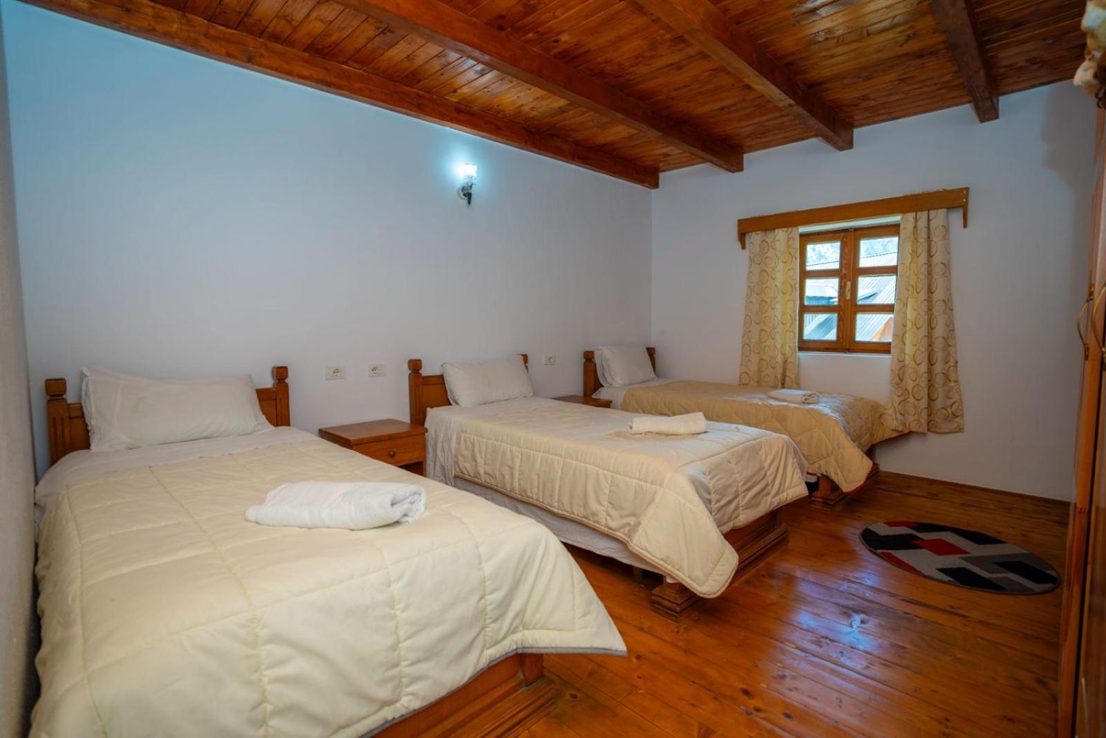 Bujtina Berishta Theth Hotel Exterior photo