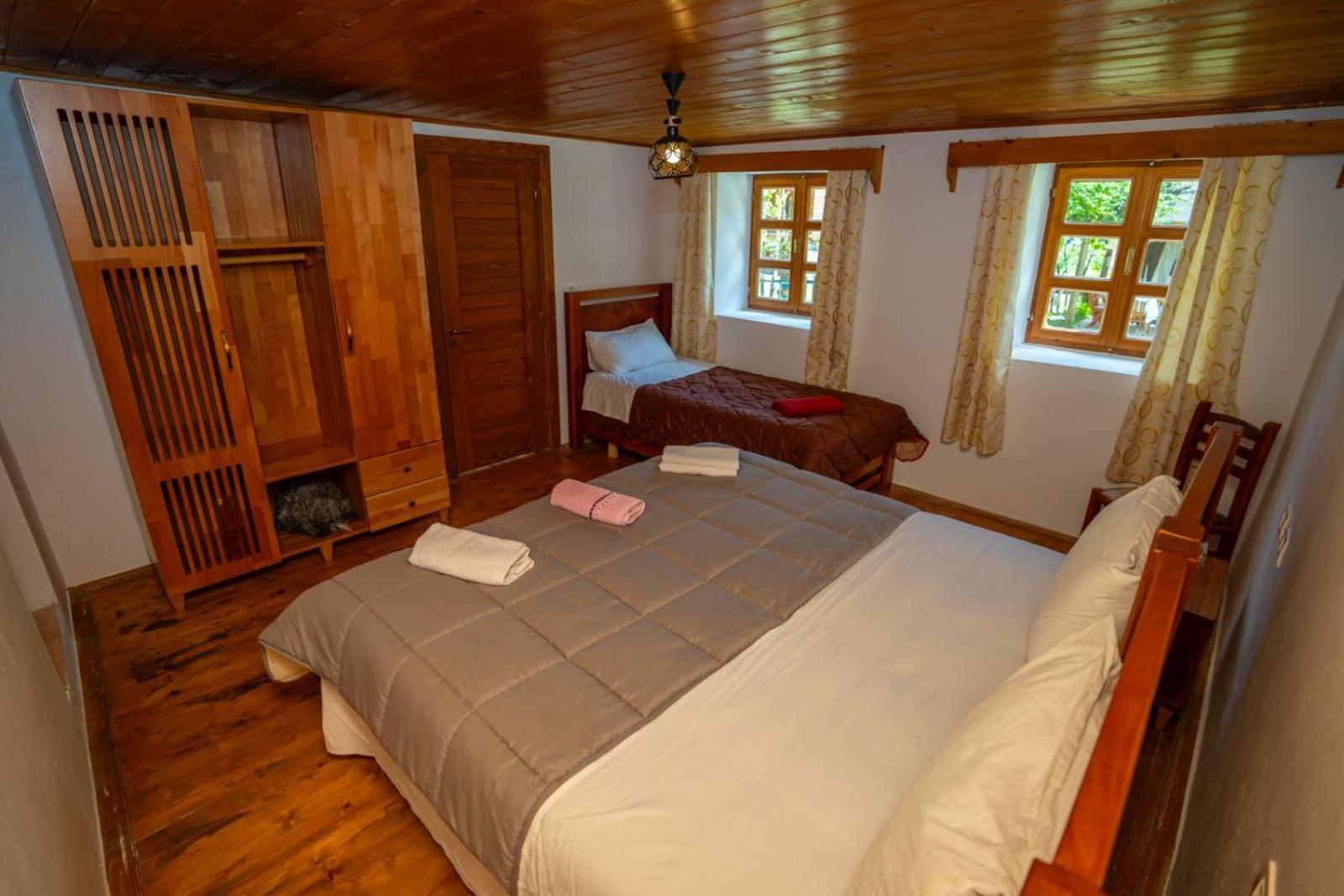 Bujtina Berishta Theth Hotel Exterior photo