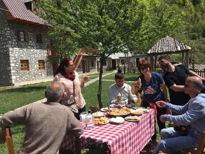 Bujtina Berishta Theth Hotel Exterior photo